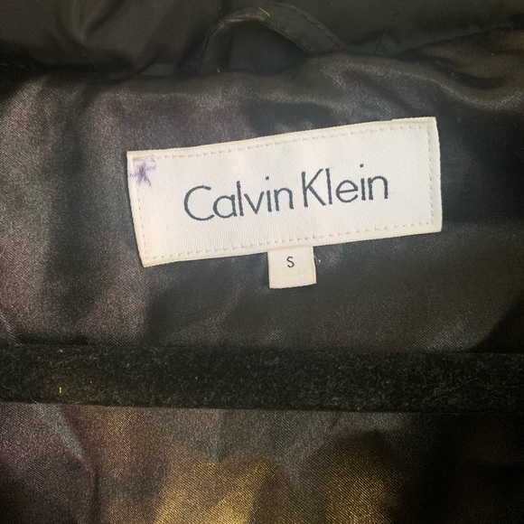 Black Calvin Klein Puffer Jacket - Picture 2 of 4